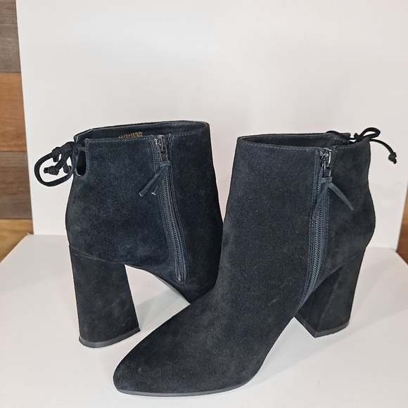 Christine She II booties - Picture 7 of 10